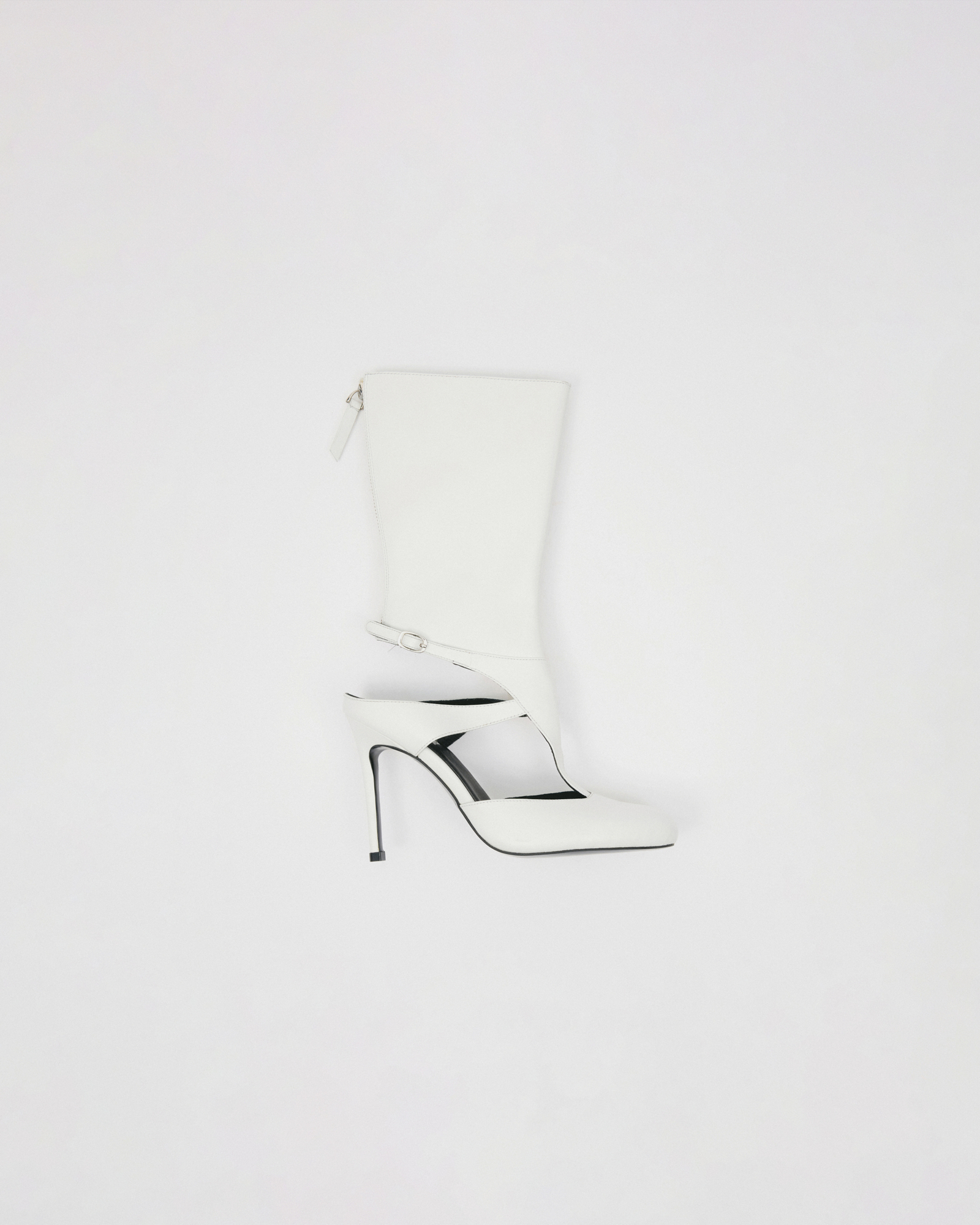 Talus Cut-out Ankle Boots